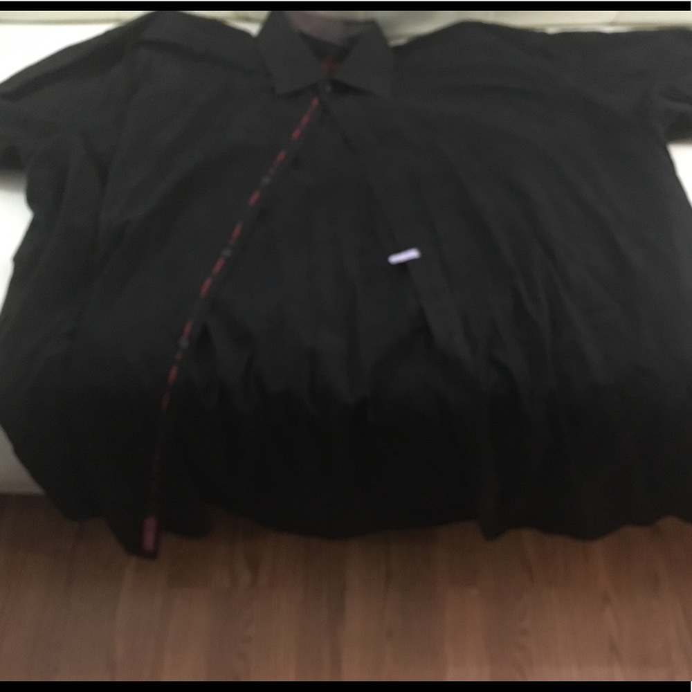Robert Graham Button Down
